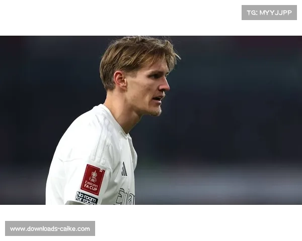 厄德高直塞助攻萨卡破门,阿森纳打破僵局